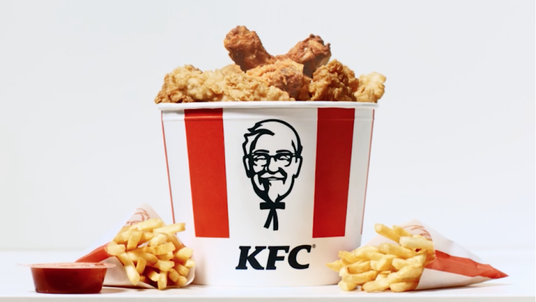 A KFC food styling commercial shoot by Sander de Ponti