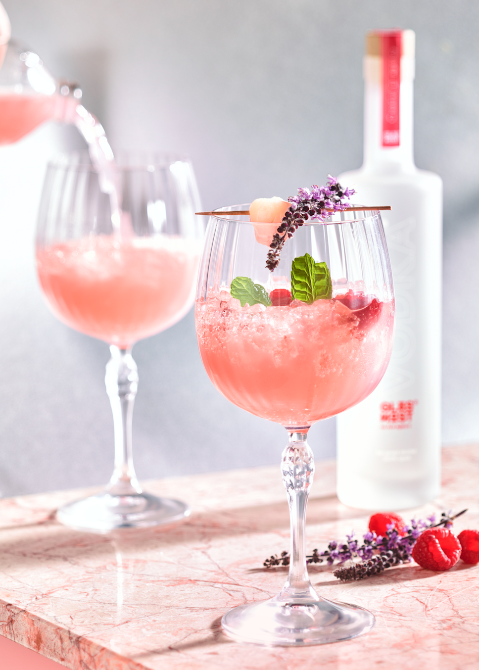 Glasnost liquids and food styling photoshoot by Sander de Ponti and Tobias Reymond Foto/Film